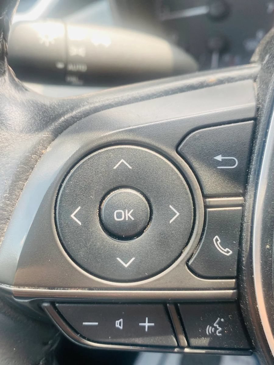 Used 2023 Toyota Corolla SE FWD image 9
