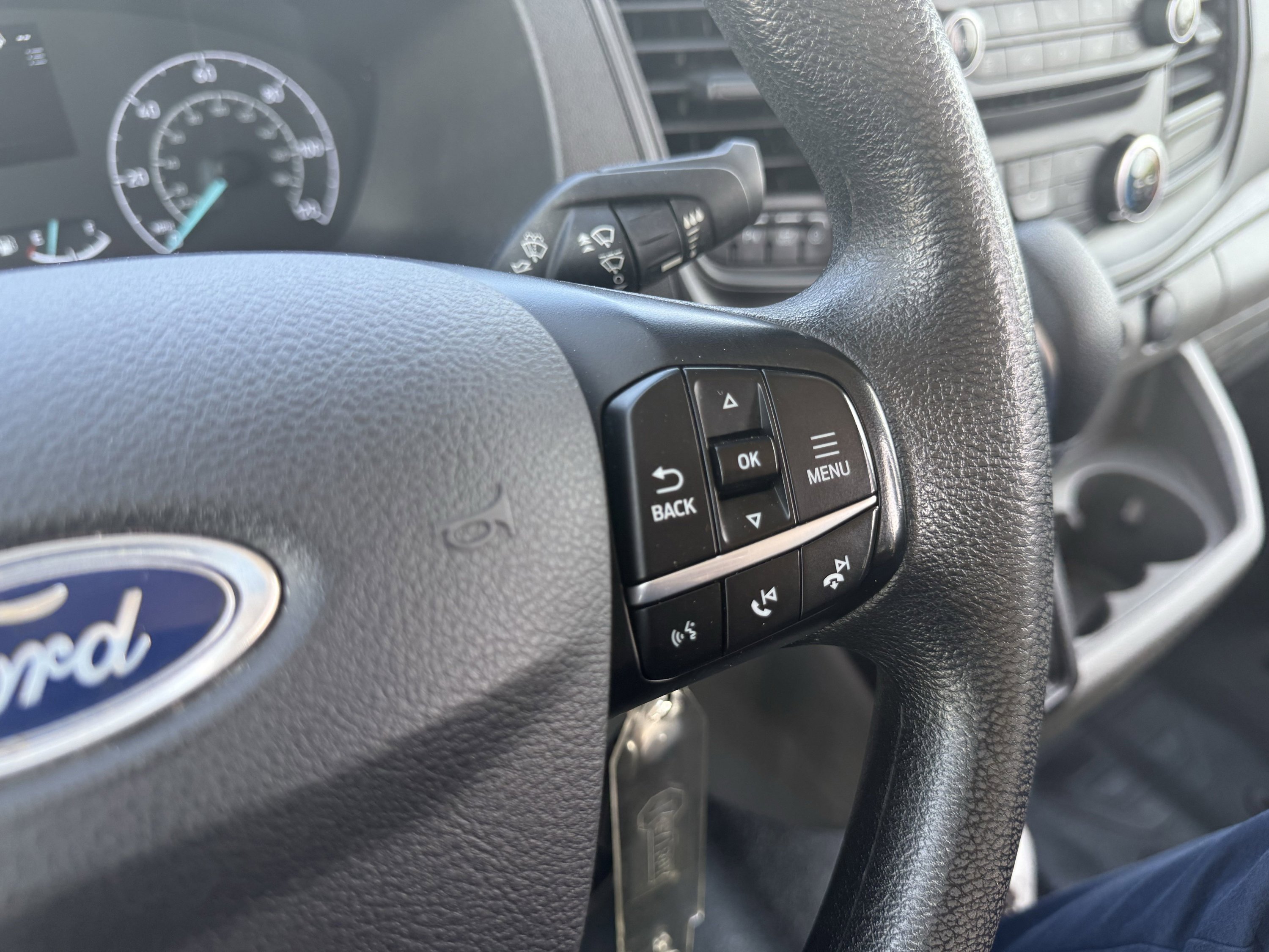 Used 2023 Ford Transit 350 XL image 28