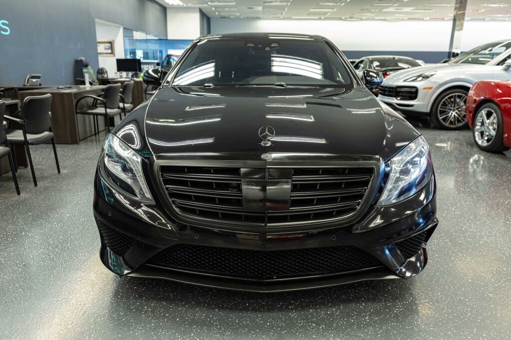 Used 2014 Mercedes-Benz S 63 AMG 4MATIC Sedan image 2