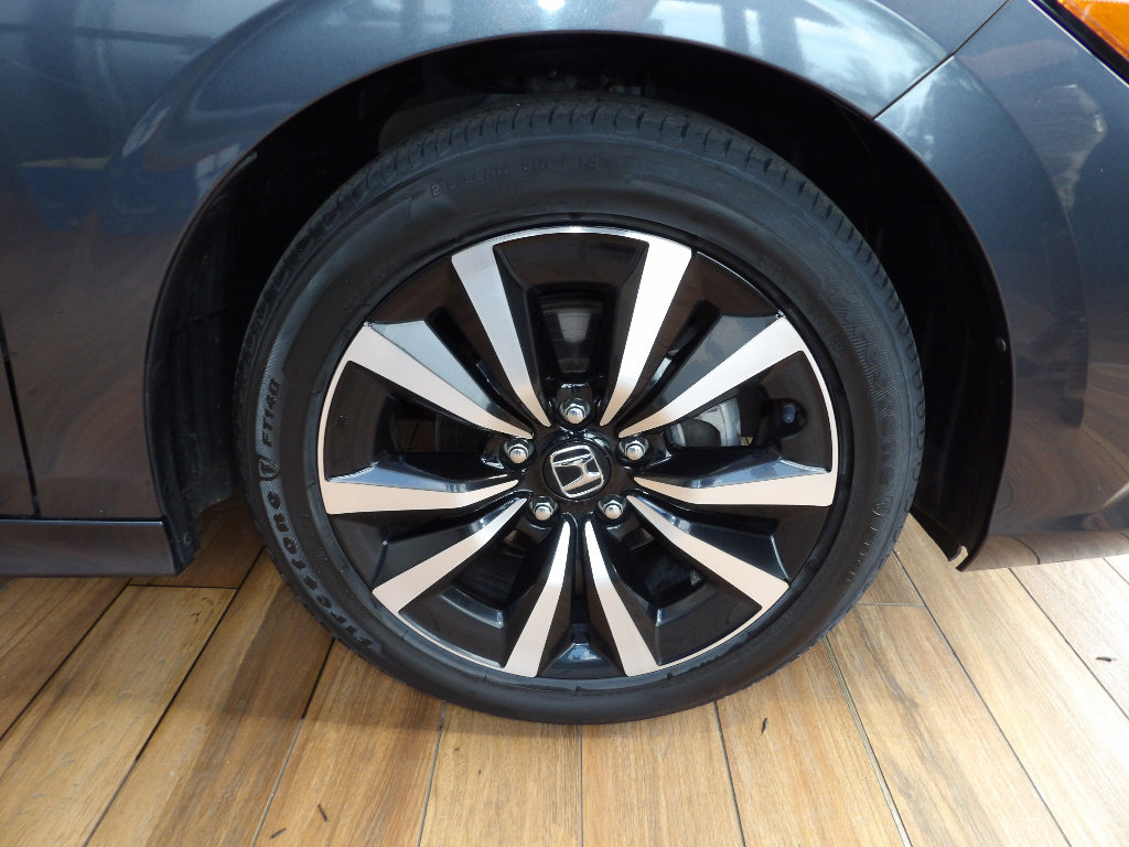 Used 2022 Honda Civic EX image 4