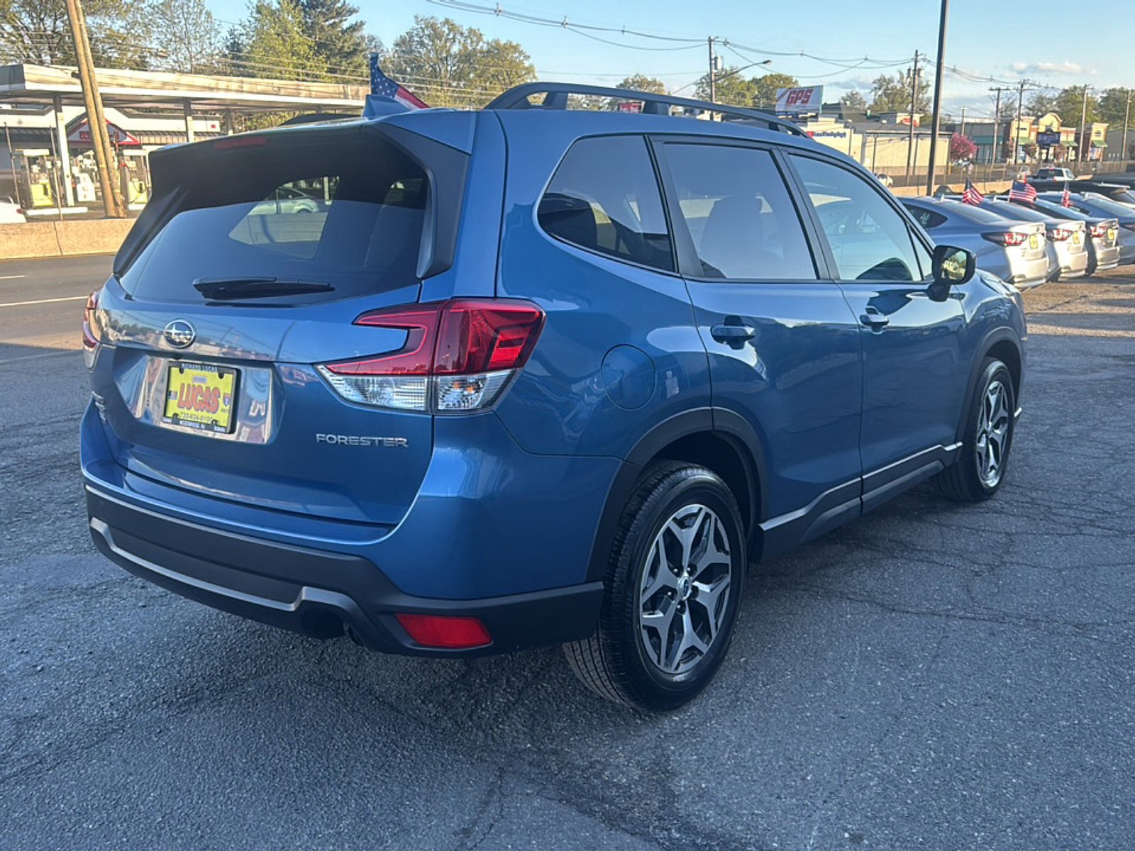 Used 2023 Subaru Forester Premium AWD/4WD image 5