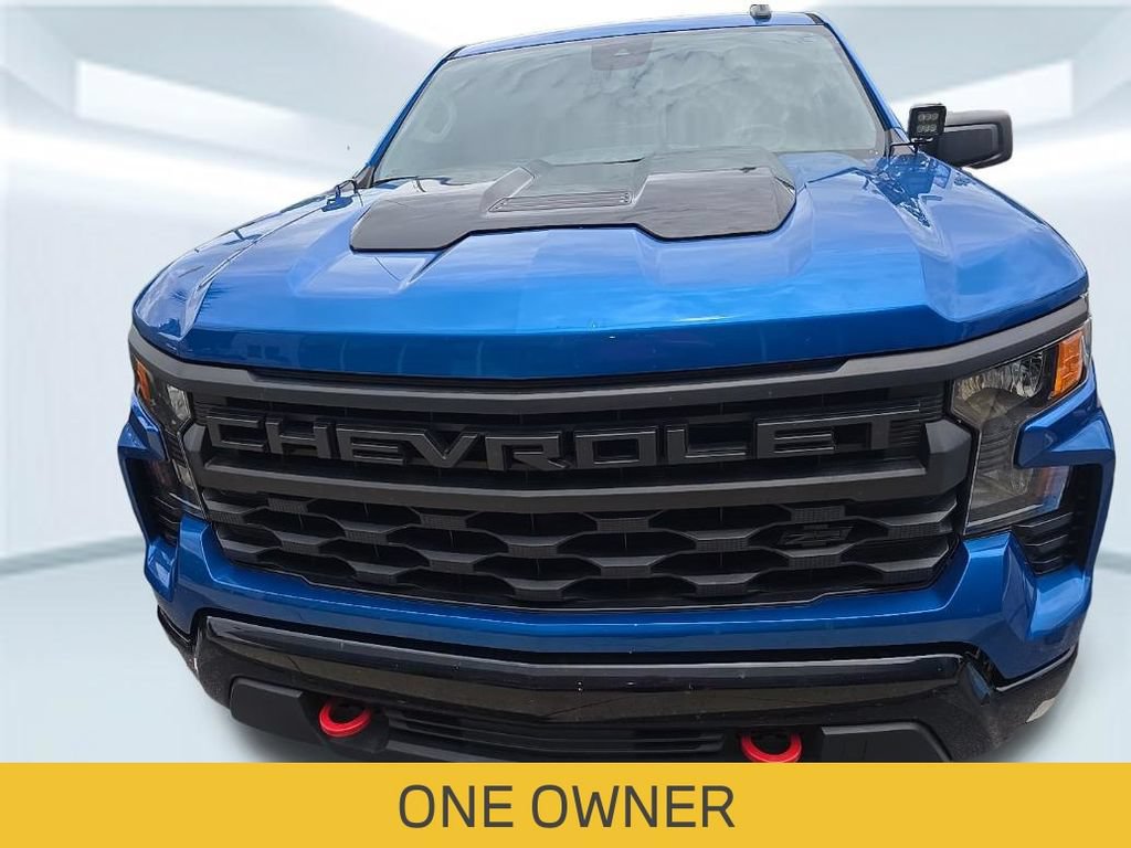 Used 2024 Chevrolet Silverado 1500 Custom Trail Boss w/ LPO, Dark Essentials Package AWD/4WD image 3