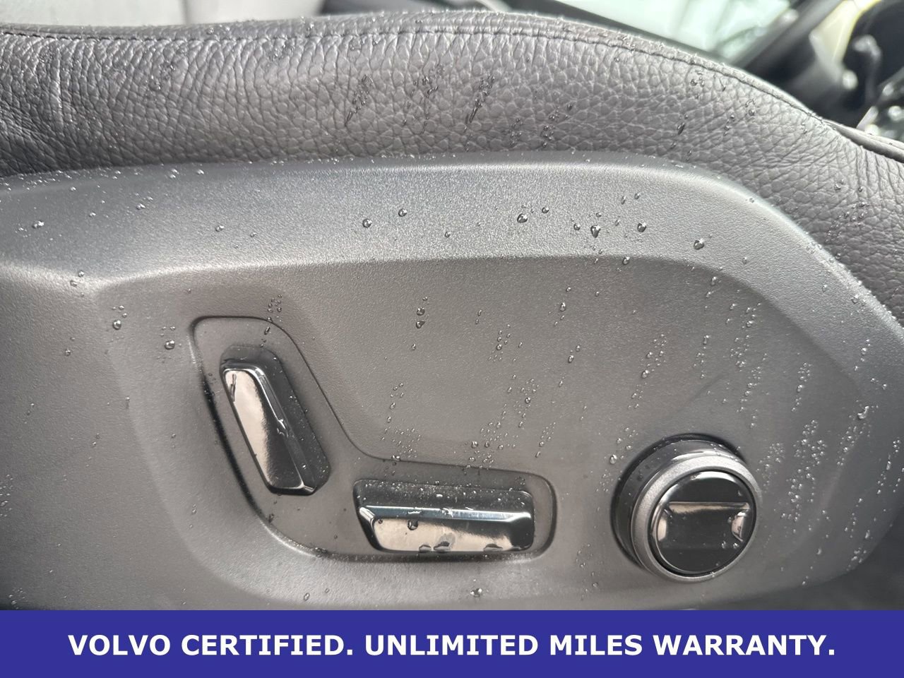 Certified 2024 Volvo XC60 B5 Plus w/ Climate Package AWD/4WD image 12