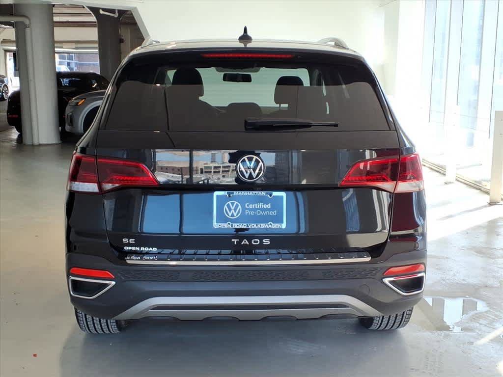 Certified 2022 Volkswagen Taos SE FWD image 5