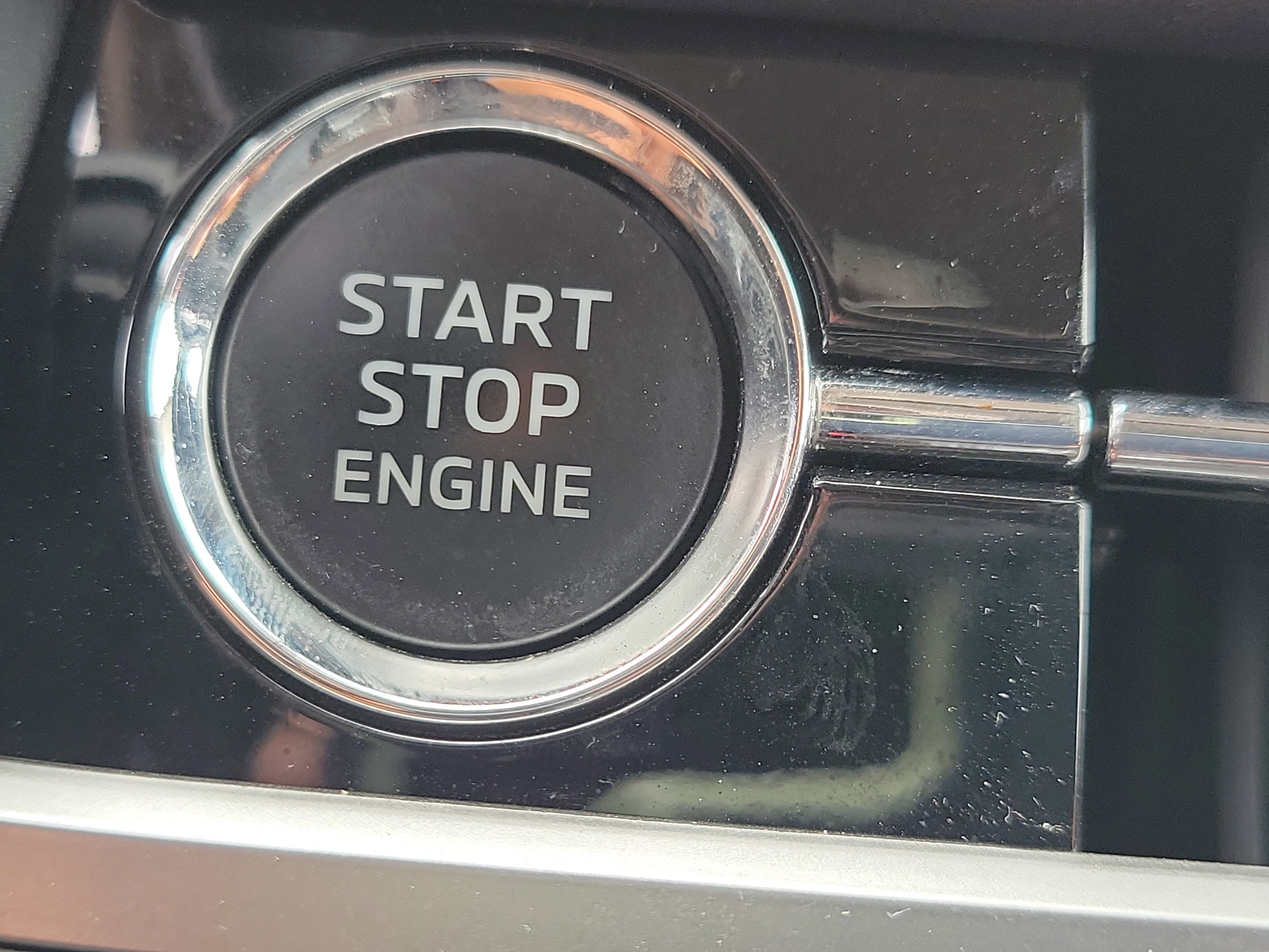 Used 2023 Mitsubishi Outlander SEL image 30