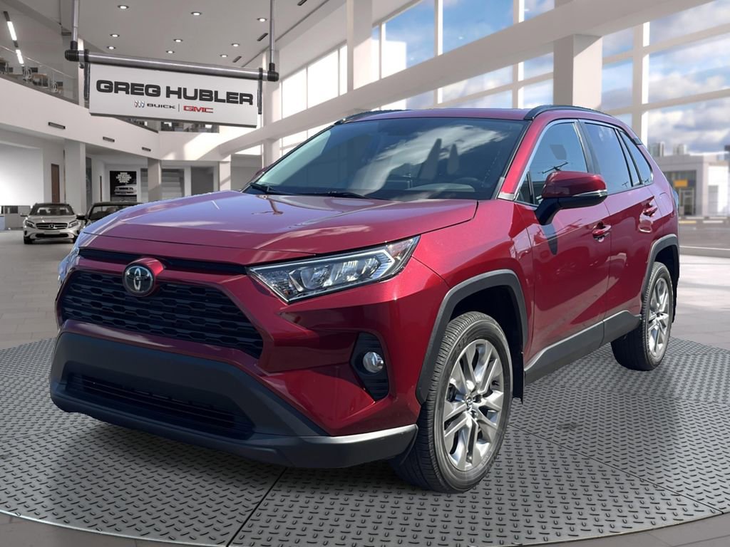 Used 2021 Toyota RAV4 XLE Premium image 9