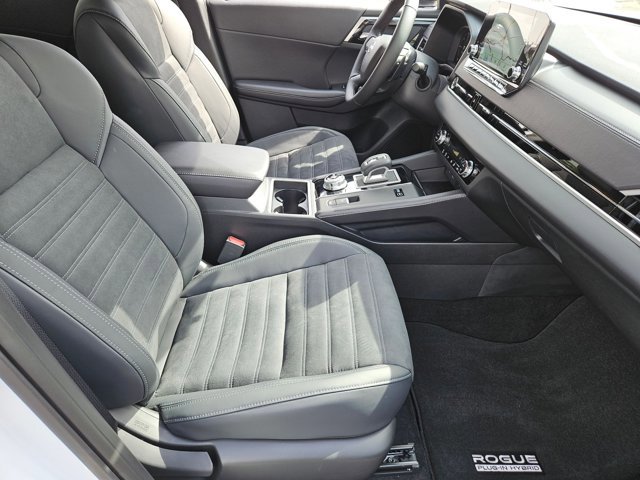 Used 2026 Nissan Rogue SL image 28