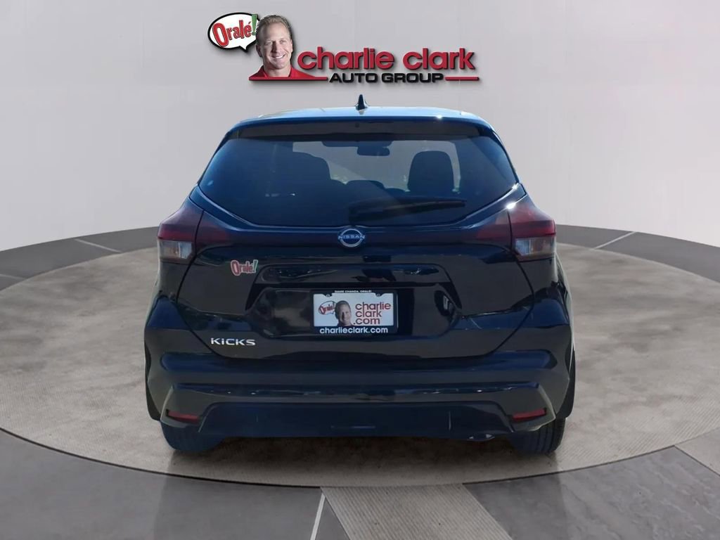 Used 2025 Nissan Kicks Play S image 4