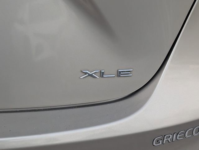 Used 2014 Toyota Avalon XLE Premium image 10