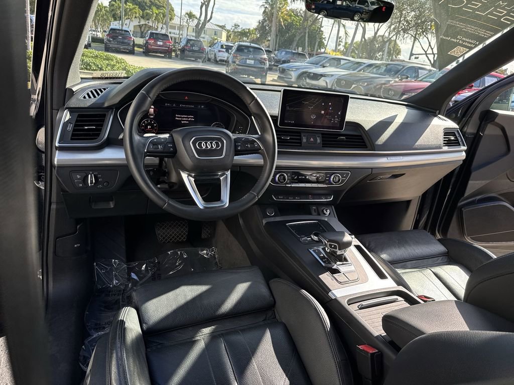 Used 2020 Audi Q5 2.0T Titanium Premium Plus w/ Premium Plus Package image 36