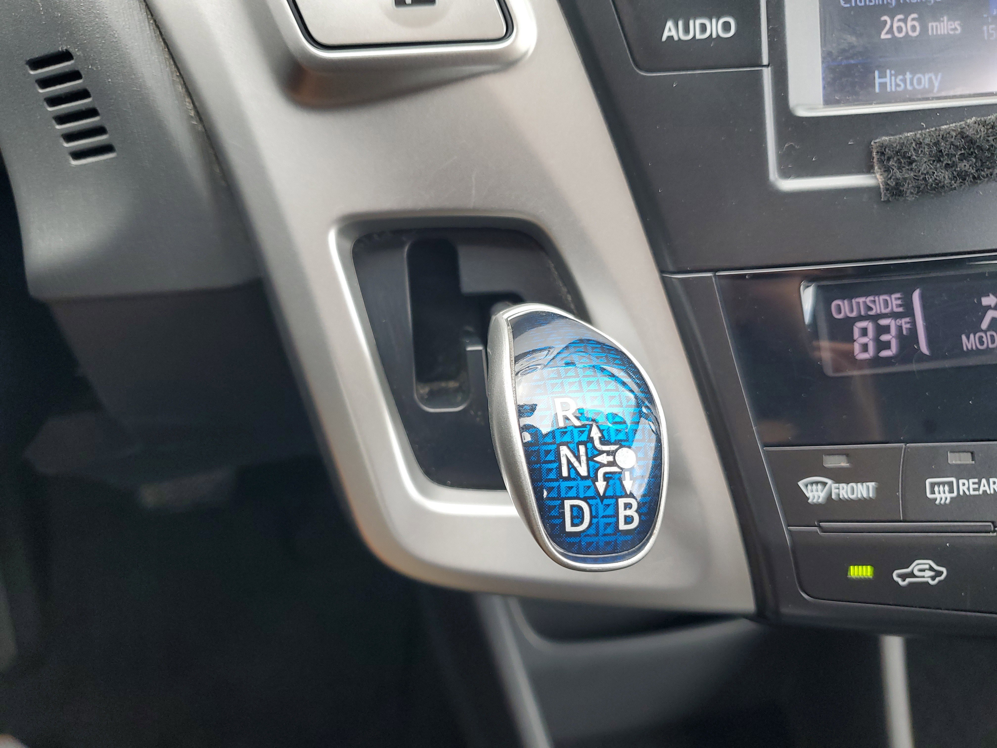 Used 2014 Toyota Prius V Two image 27