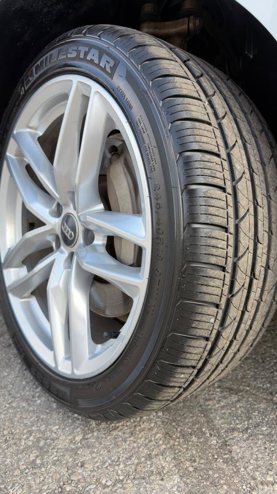 Used 2017 Audi A4 2.0T Premium w/ Convenience Package image 5