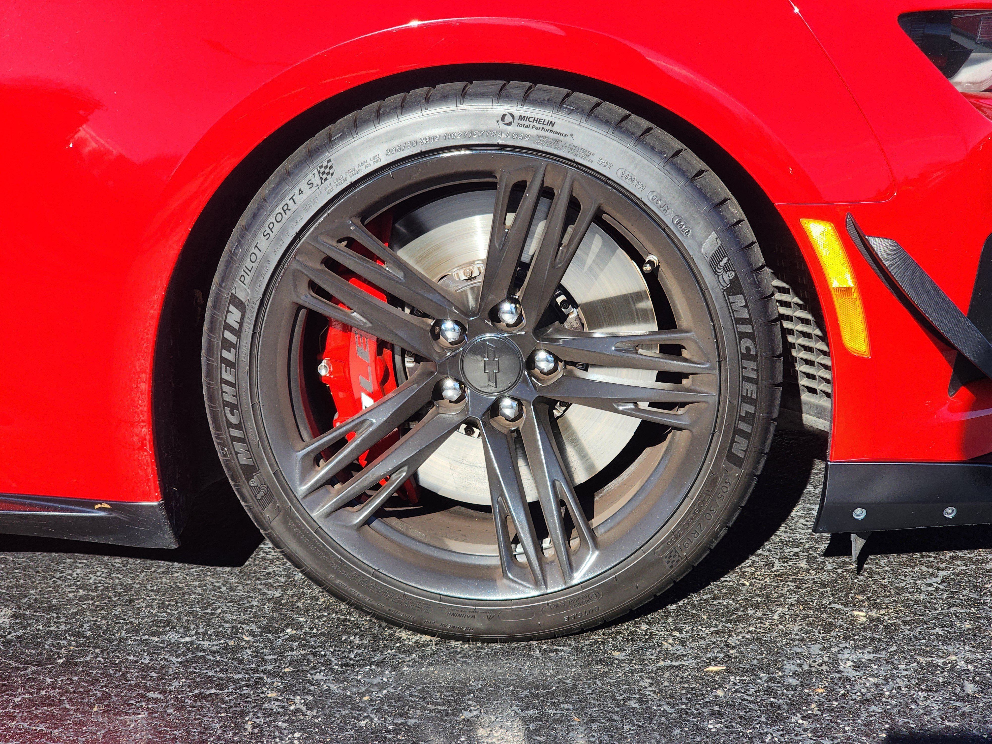 Used 2018 Chevrolet Camaro ZL1 image 7