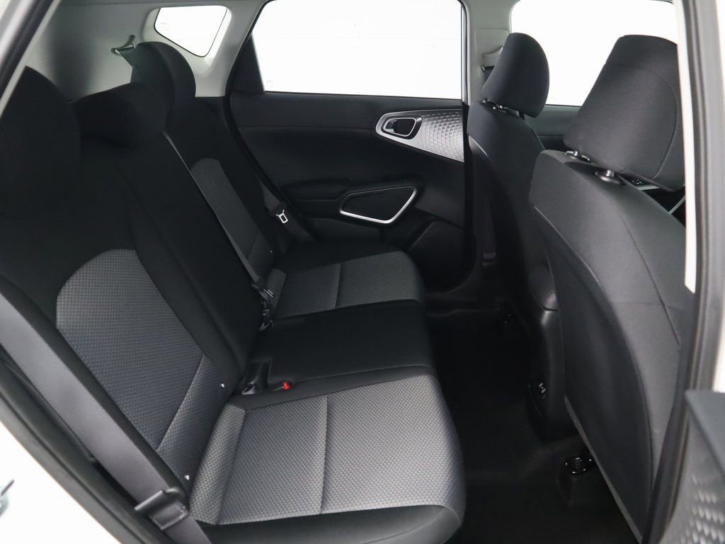 Used 2023 Kia Soul S image 23