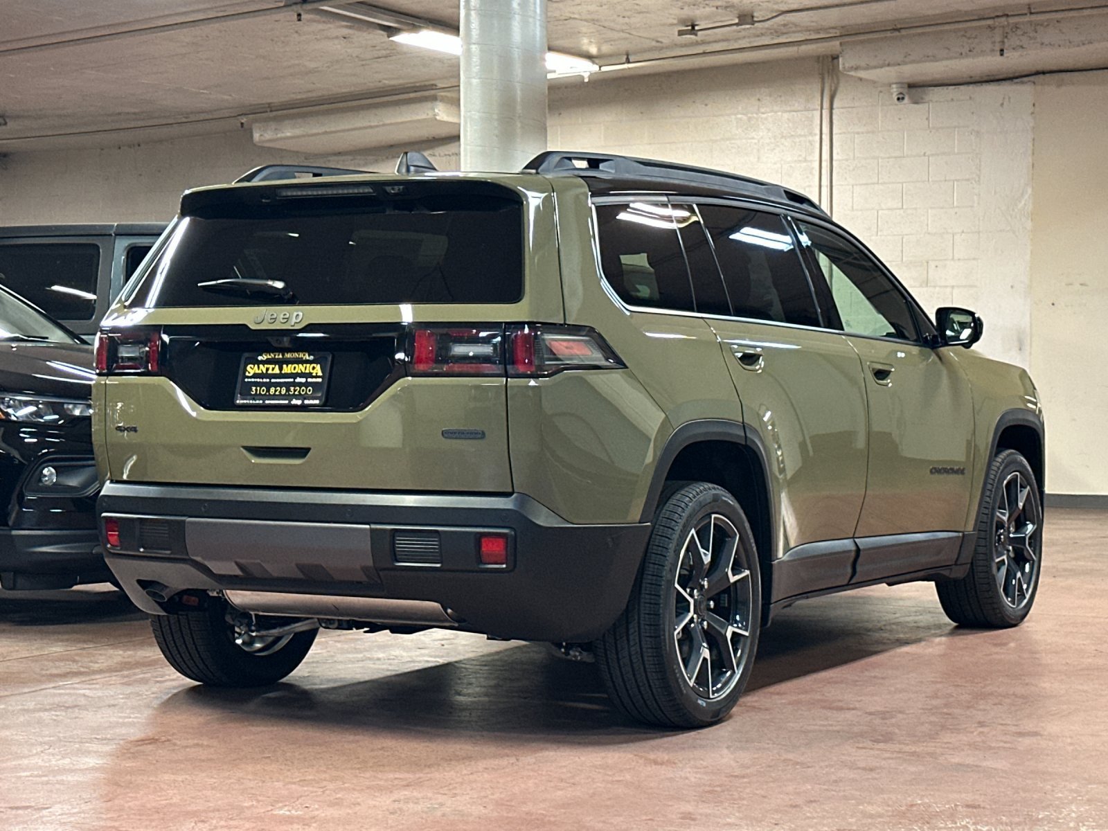 New 2026 Jeep Cherokee Overland w/ Advanced Pro Tech Group AWD/4WD image 5