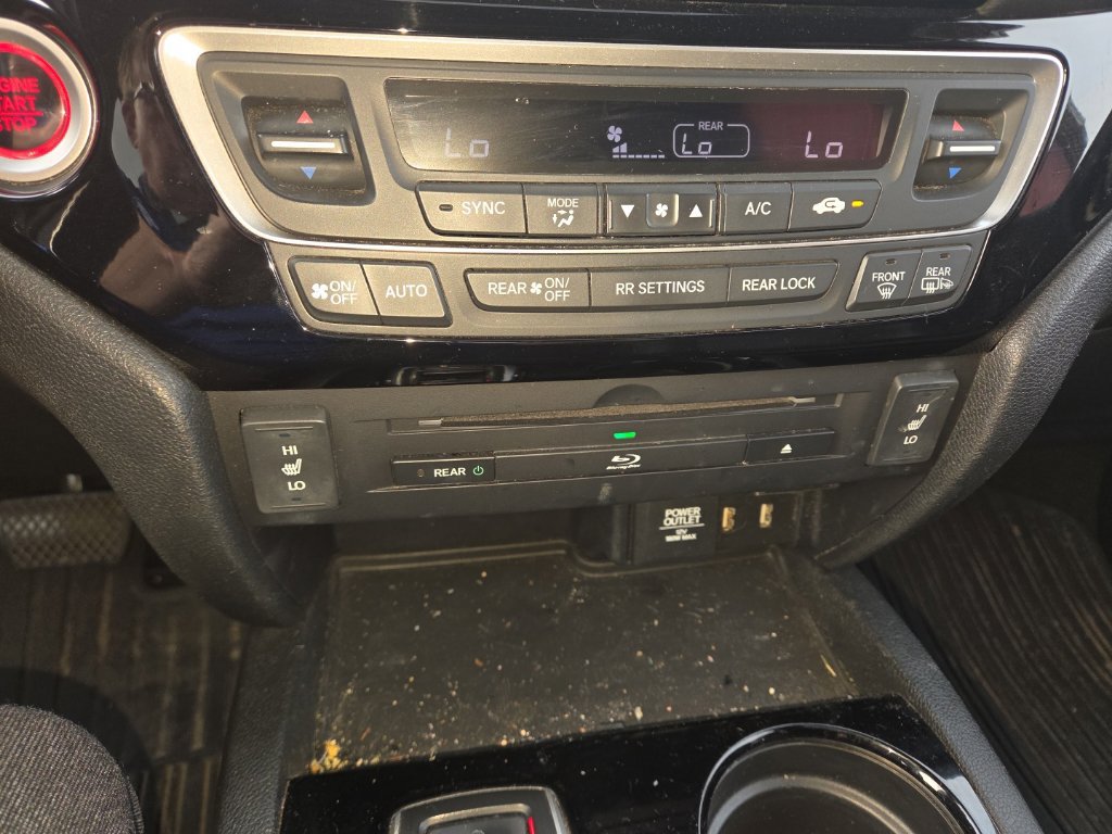 Used 2016 Honda Pilot Touring image 16