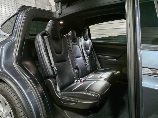 Used 2020 Tesla Model X Long Range image 20