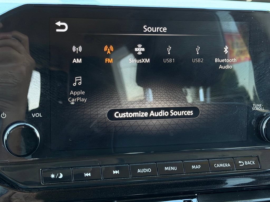 Used 2025 Nissan Pathfinder SL AWD/4WD image 30