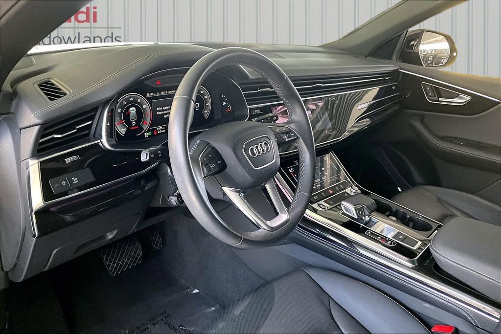 Used 2023 Audi Q8 Premium Plus w/ Premium Plus Package AWD/4WD image 17