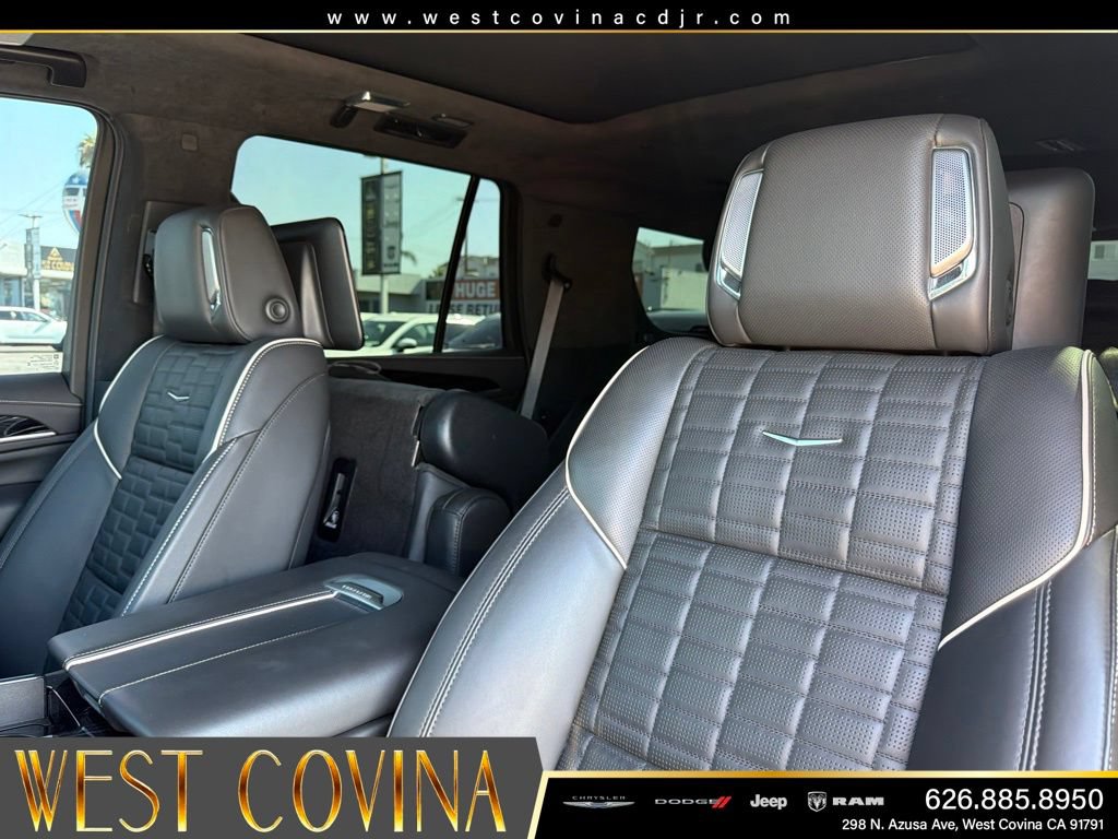 Used 2023 Cadillac Escalade V AWD/4WD image 17