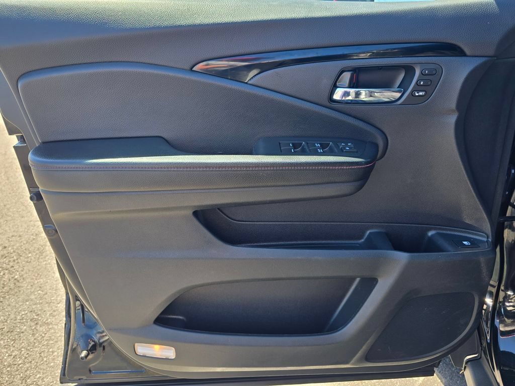 Used 2020 Honda Ridgeline Black Edition image 16