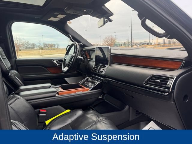 Used 2019 Lincoln Navigator L Reserve AWD/4WD image 27