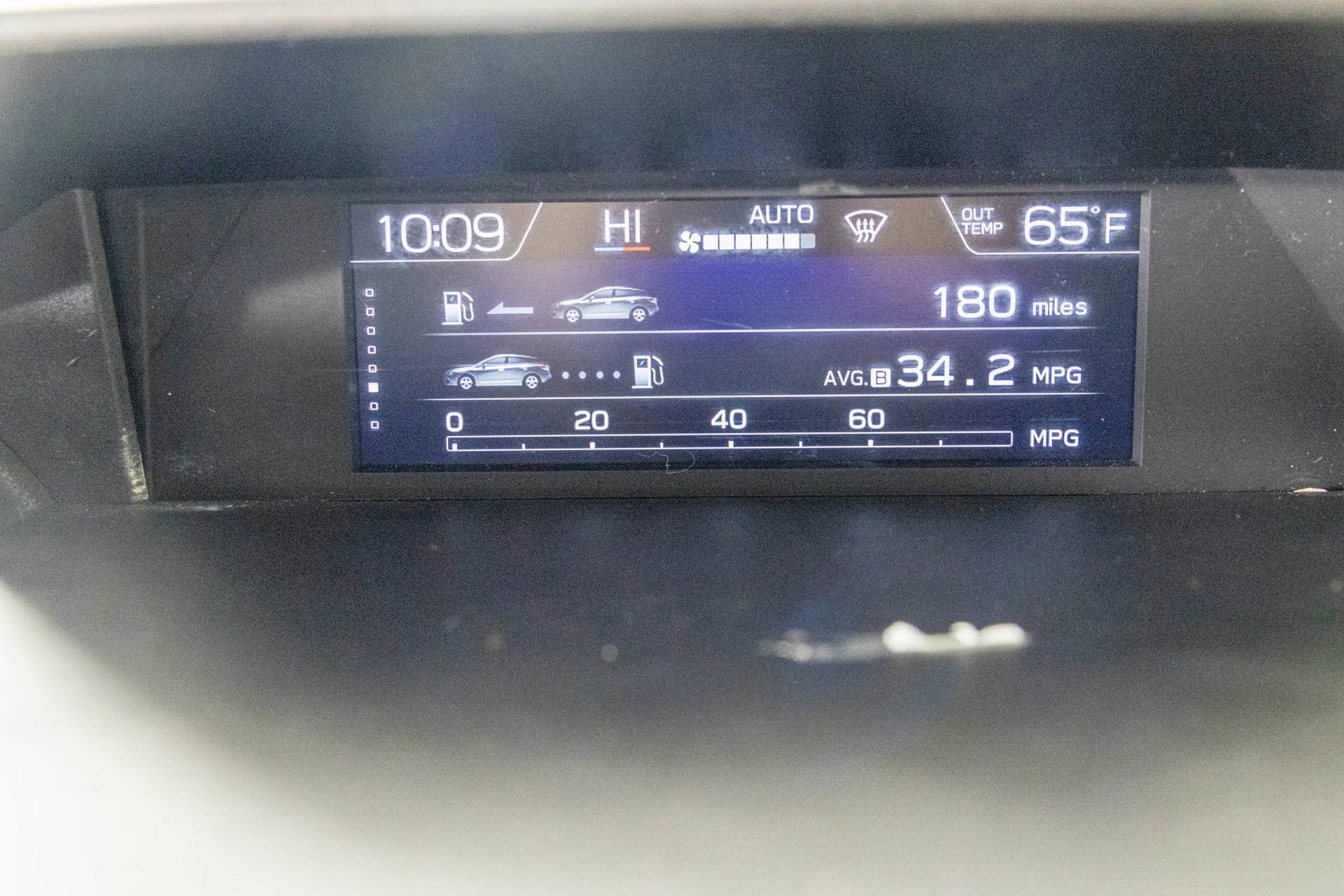 Used 2019 Subaru Crosstrek 2.0i Limited w/ Moonroof Package w/Navigation image 17