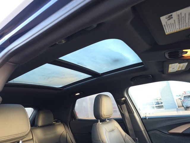 Used 2023 Chevrolet TrailBlazer ACTIV w/ Sun and Liftgate Package image 9