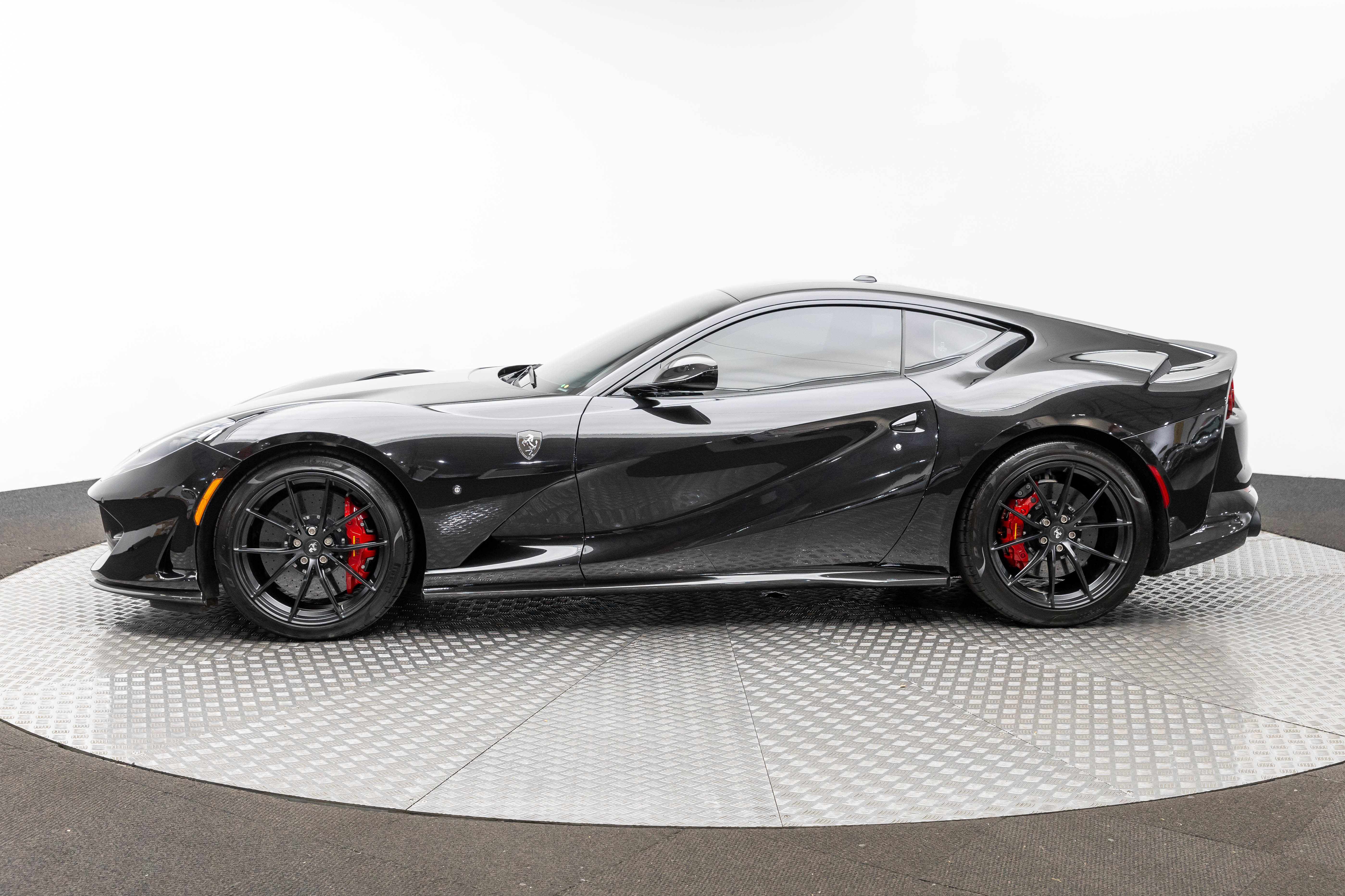 Used 2019 Ferrari 812 Superfast image 2
