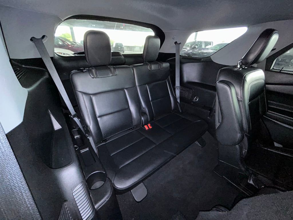 Used 2021 Ford Explorer XLT w/ Equipment Group 202A image 35
