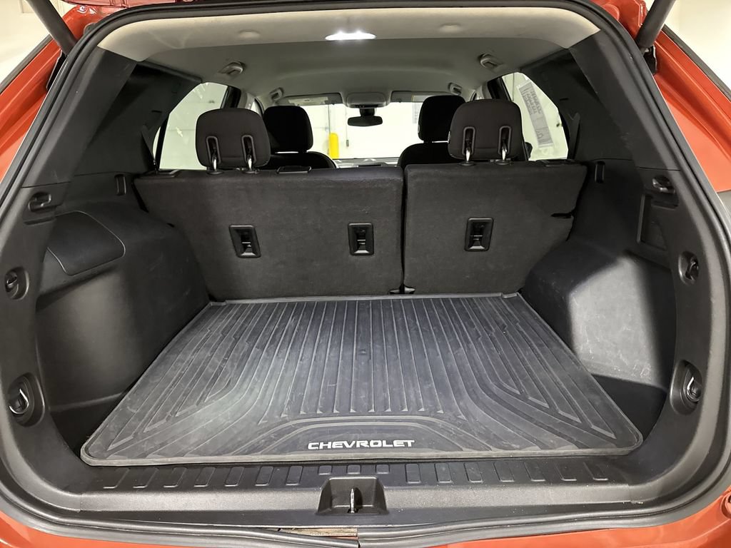 Used 2020 Chevrolet Equinox LT w/ Driver Convenience Package FWD image 23