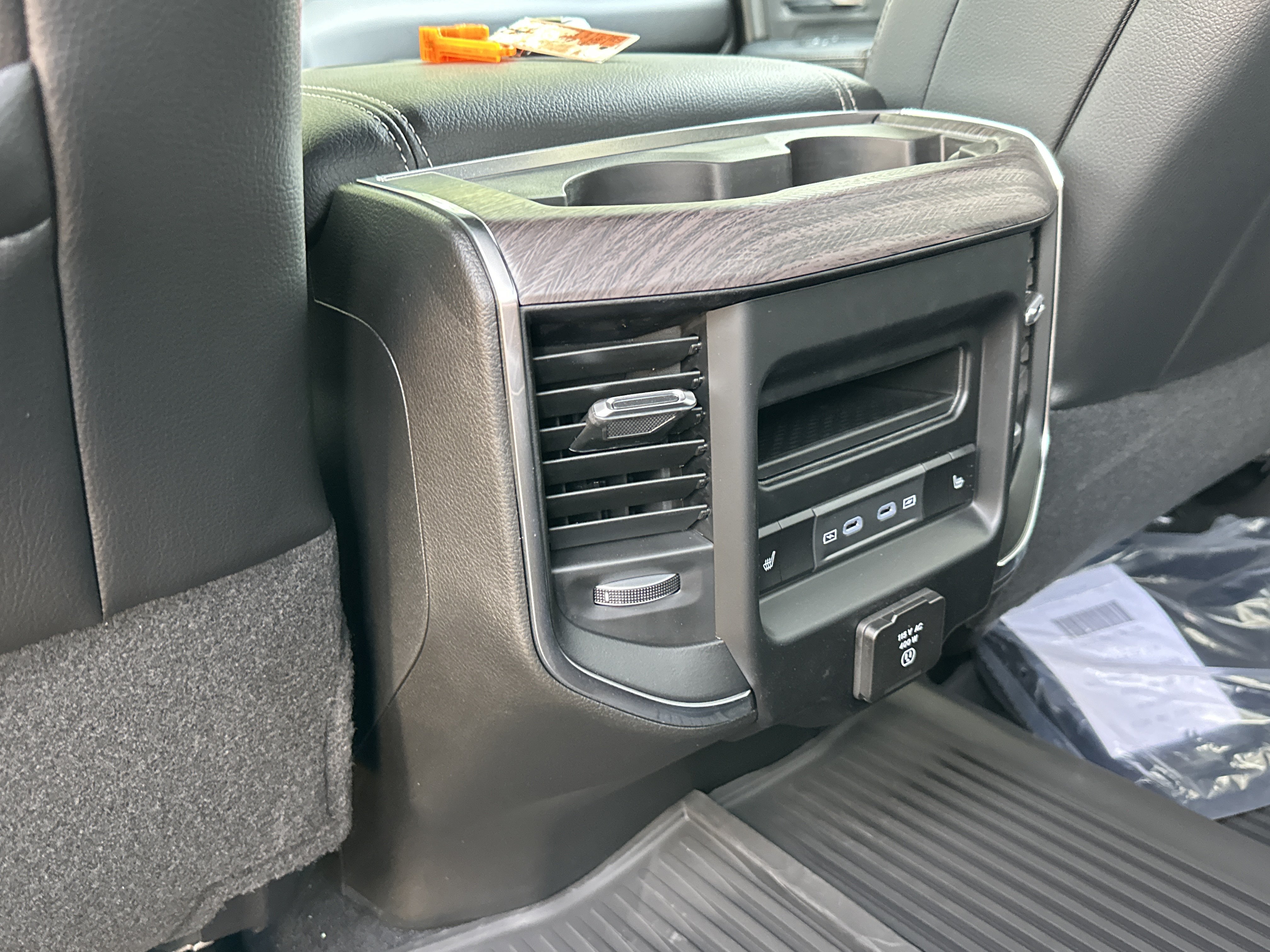 New 2027 RAM 2500 Laramie AWD/4WD image 30