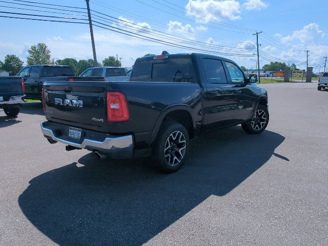 Used 2026 RAM 1500 Laramie AWD/4WD image 33