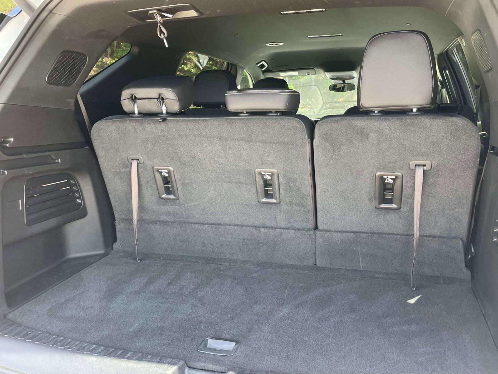 Used 2025 Chevrolet Traverse LT w/ LPO, Floor Liner Package image 29