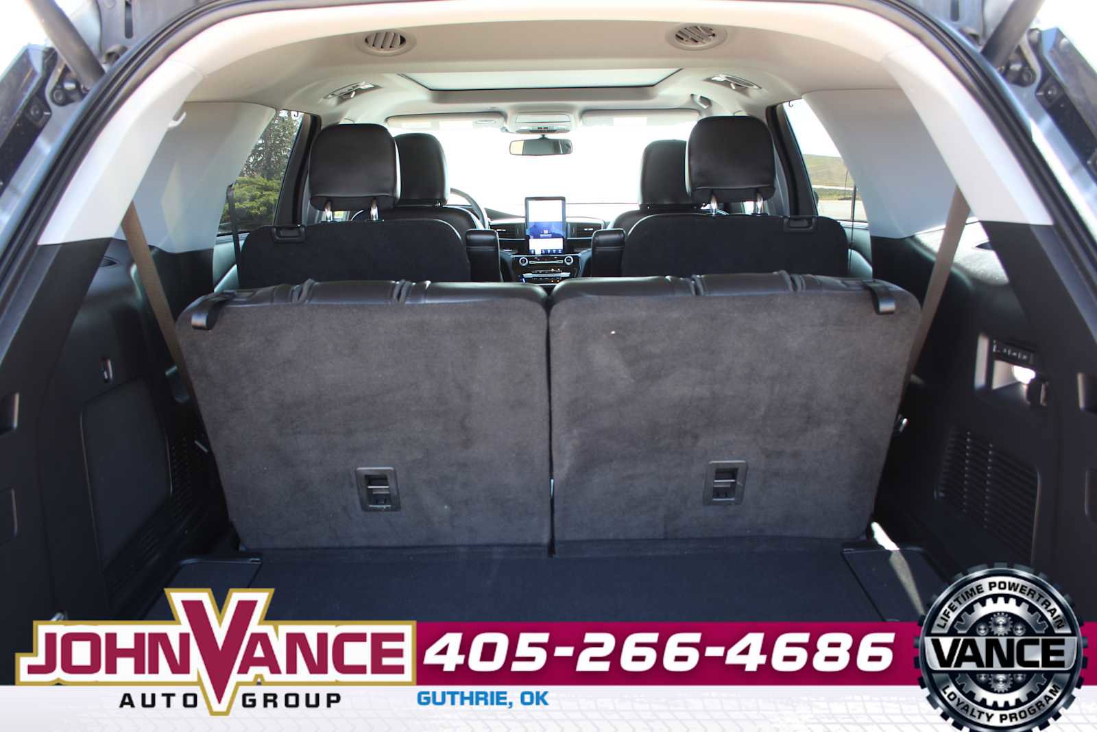 Used 2023 Ford Explorer Limited w/ Limited Technology Package image 9