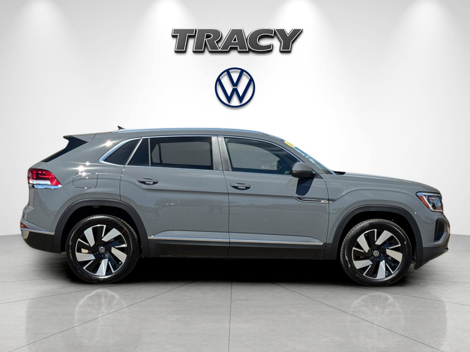 New 2026 Volkswagen Atlas Cross Sport SEL AWD/4WD image 3