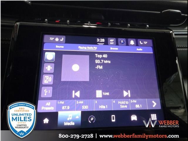 New 2025 Jeep Grand Cherokee Altitude image 21