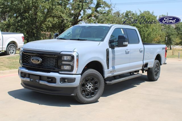 New 2026 Ford F250 Lariat w/ Black Appearance Package AWD/4WD image 1
