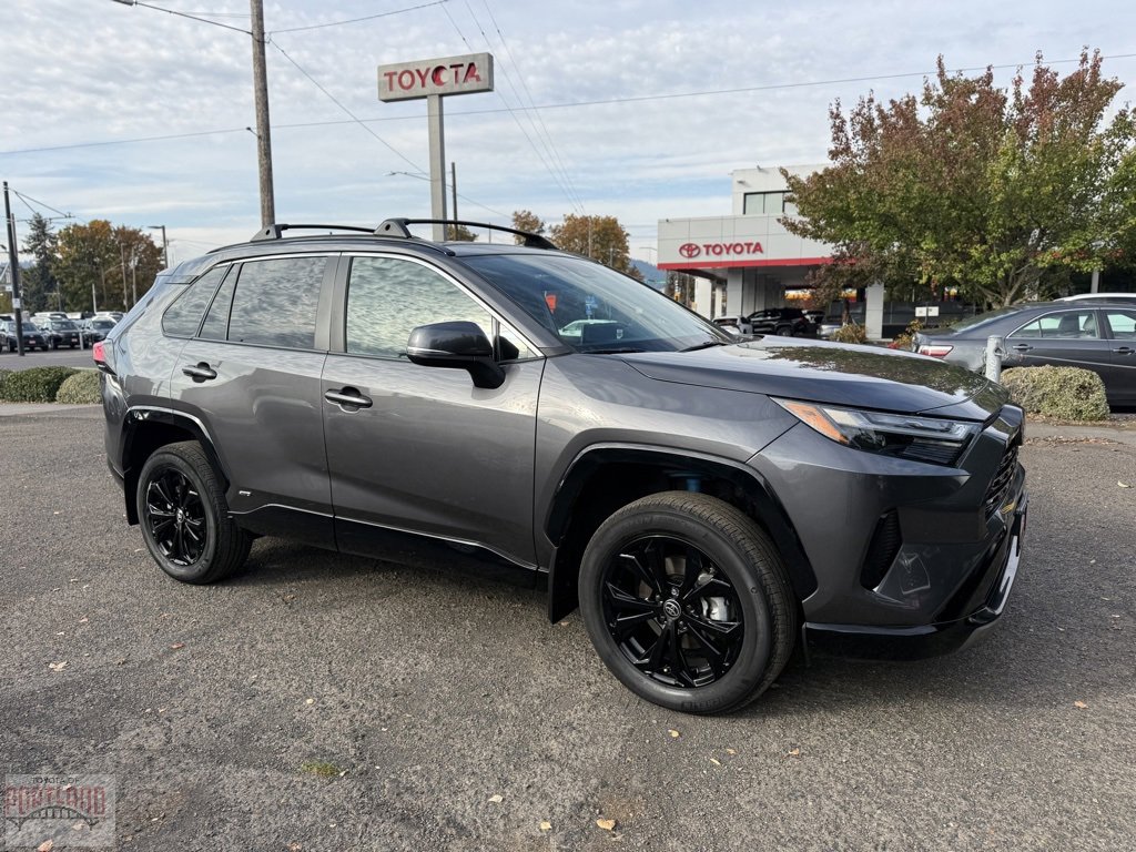 Used 2022 Toyota RAV4 SE
