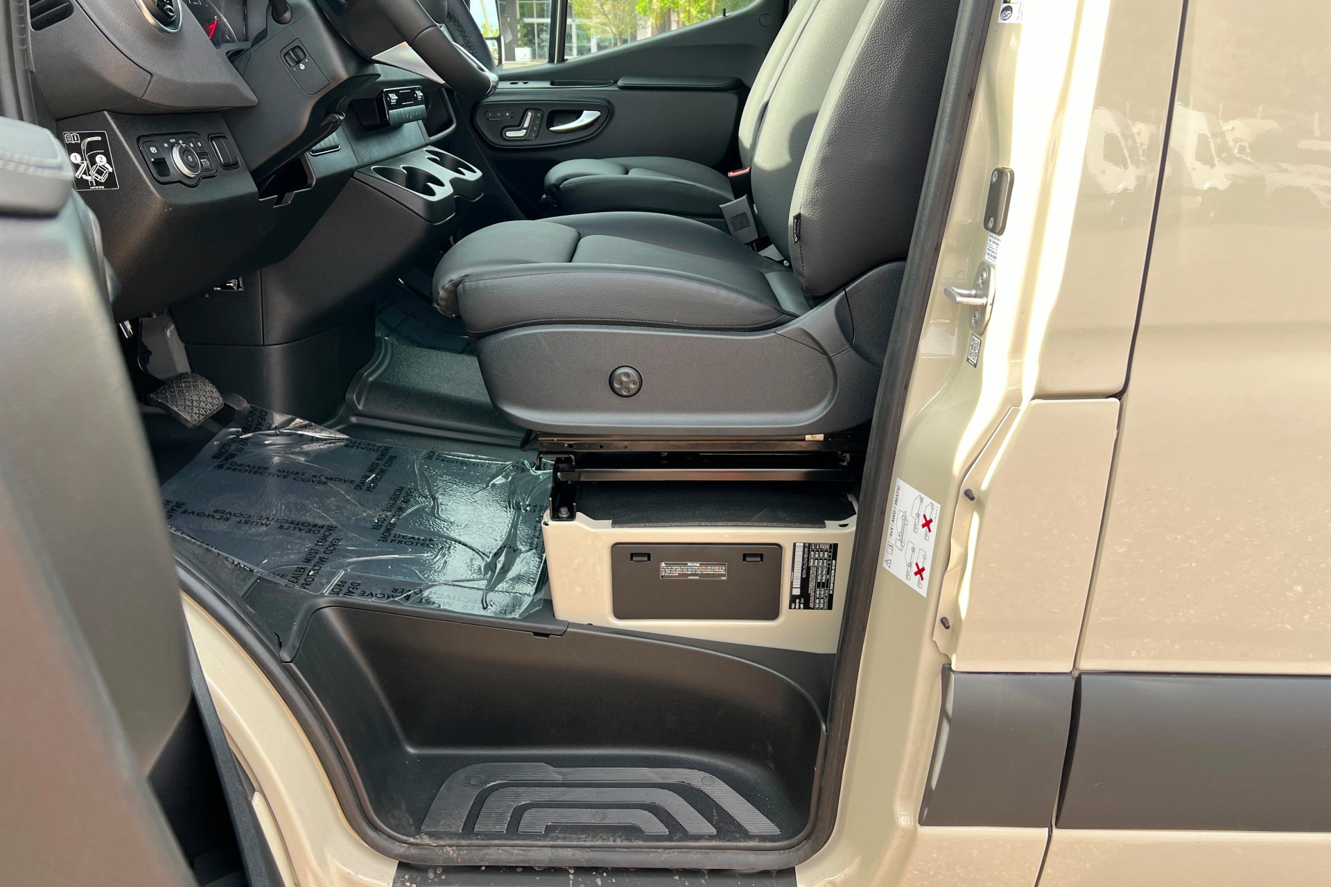 New 2026 Mercedes-Benz Sprinter 2500 image 17