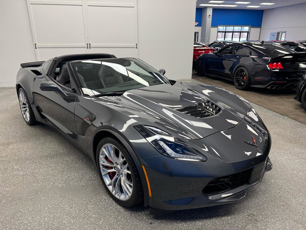 Used 2017 Chevrolet Corvette Z06 RWD image 3