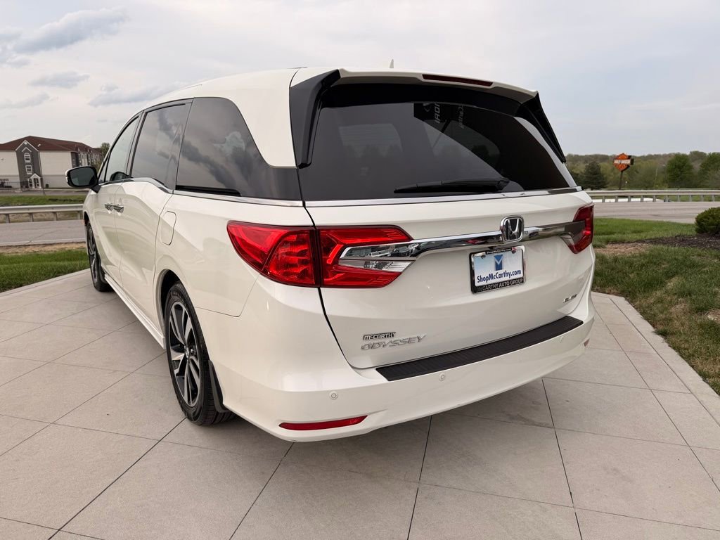Used 2019 Honda Odyssey Elite image 3