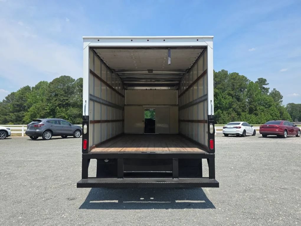 Used 2018 Ford E-350 and Econoline 350 Super Duty w/ Power Windows & Locks Group RWD image 10
