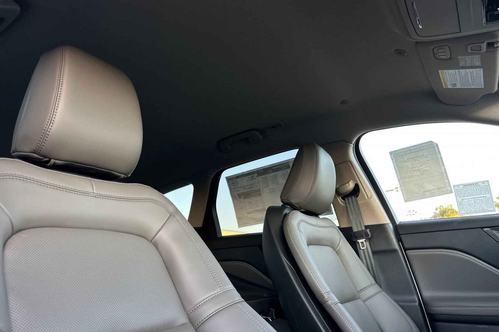 New 2025 Lincoln Corsair FWD w/ Equipment Group 101A image 16