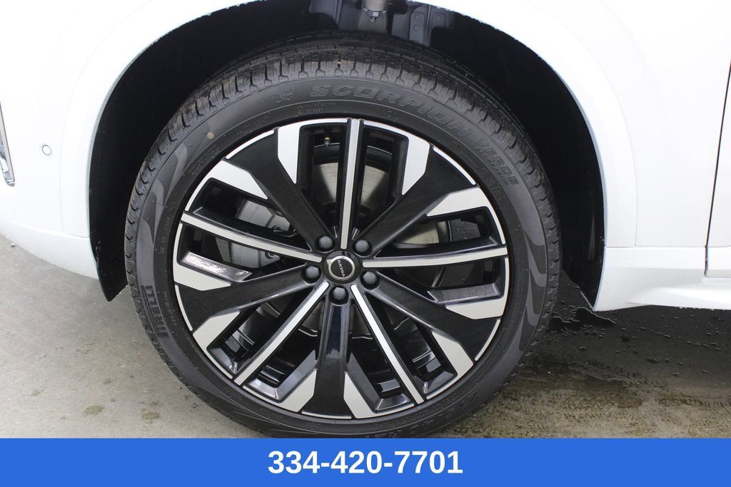 New 2026 Volvo XC90 B6 Plus w/ Protection Package image 30