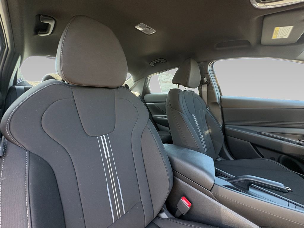 New 2026 Hyundai Elantra Sport FWD image 8