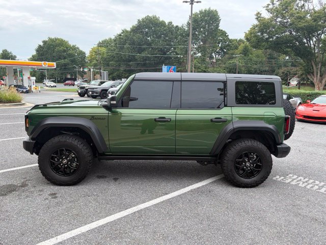 Used 2025 Ford Bronco Badlands AWD/4WD image 4