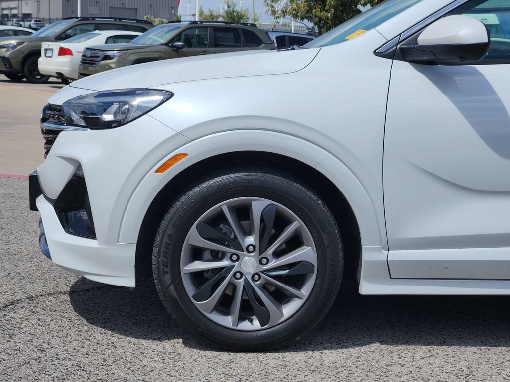 Used 2020 Buick Encore GX Essence w/ Experience Buick Package FWD image 7