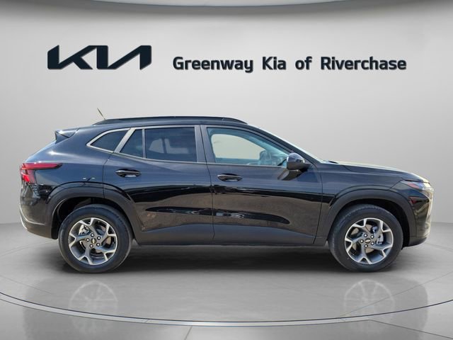 Used 2024 Chevrolet Trax LT image 7