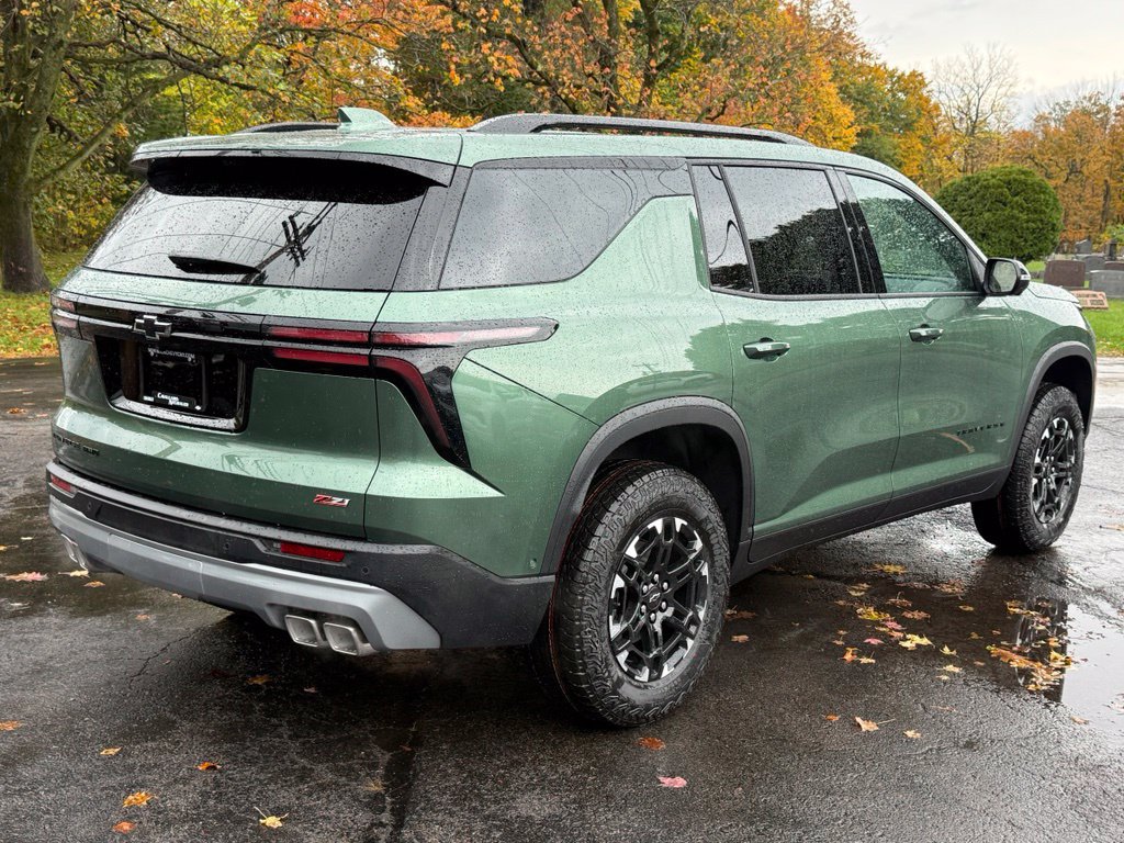 New 2027 Chevrolet Traverse Z71 w/ Enhanced Driving Package AWD/4WD image 5